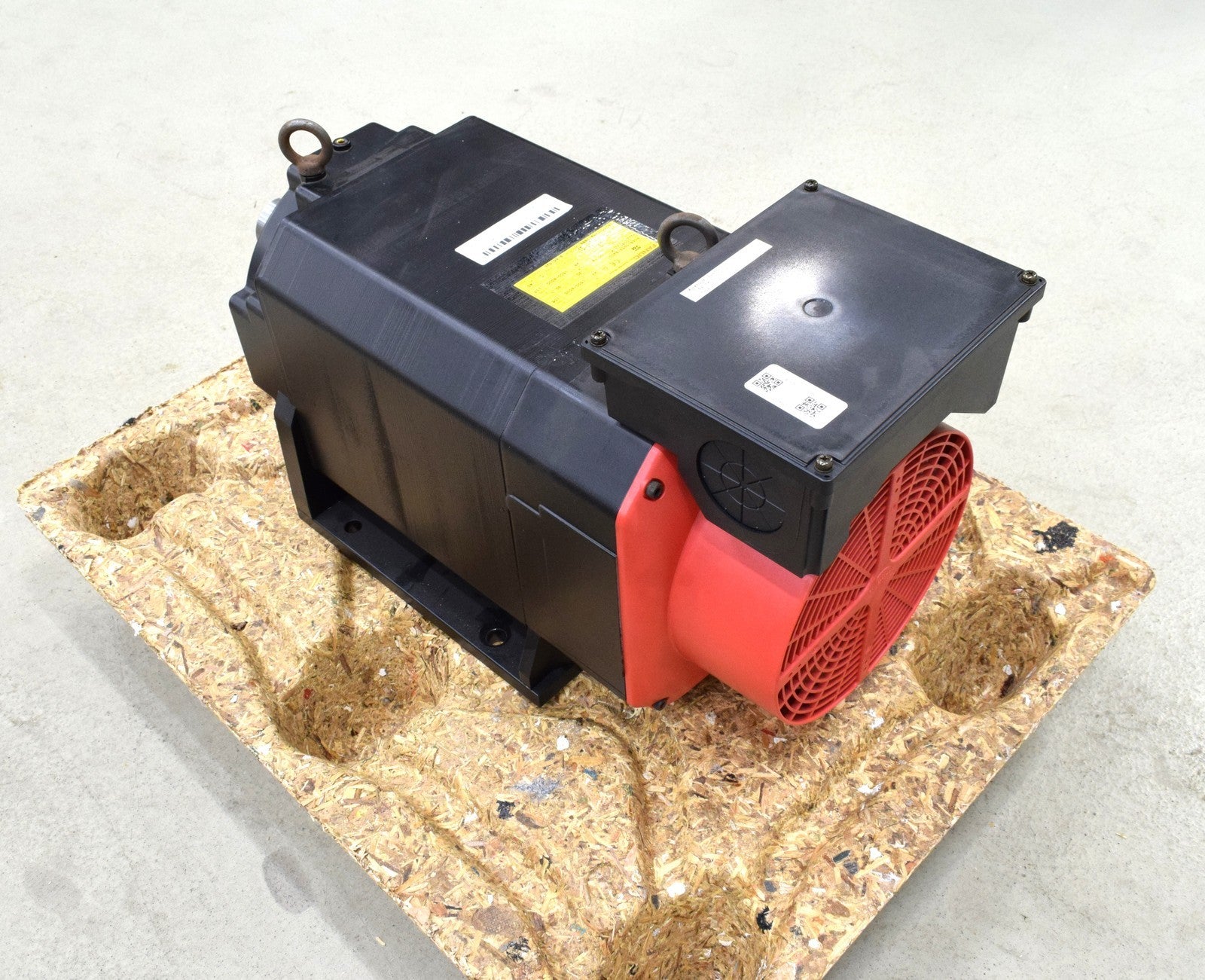 New Fanuc A06B-0859-B200 Servo Motor