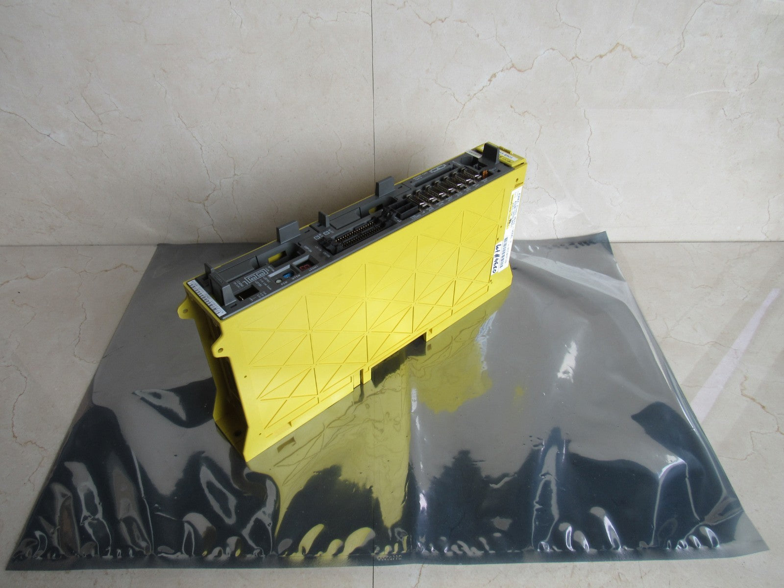 Fanuc Power Mate i-Model H A02B-0259-B501 A06B-3200-0260/10B Lot #4610