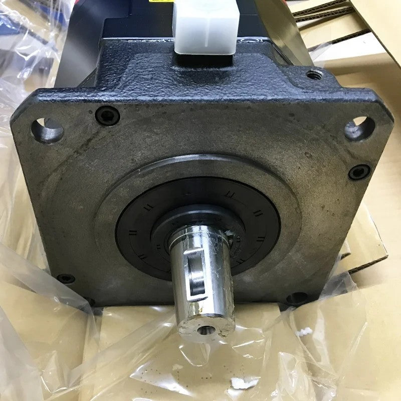 New A06B-0268-B400 FANUC Servo Motor